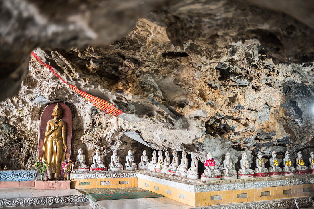Buddha images in Kaw Ka Thawng Caves, Hpa An, Kayin State (Karen State), Myanmar (Burma), Asia