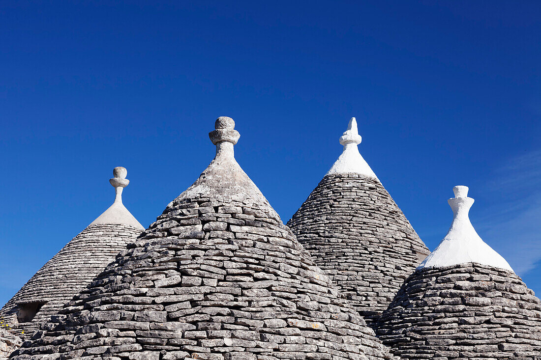 Trulli, traditional houses, Rione Monti area, Alberobello, UNESCO World Heritage Site, Valle d'Itria, Bari district, Puglia, Italy, Europe