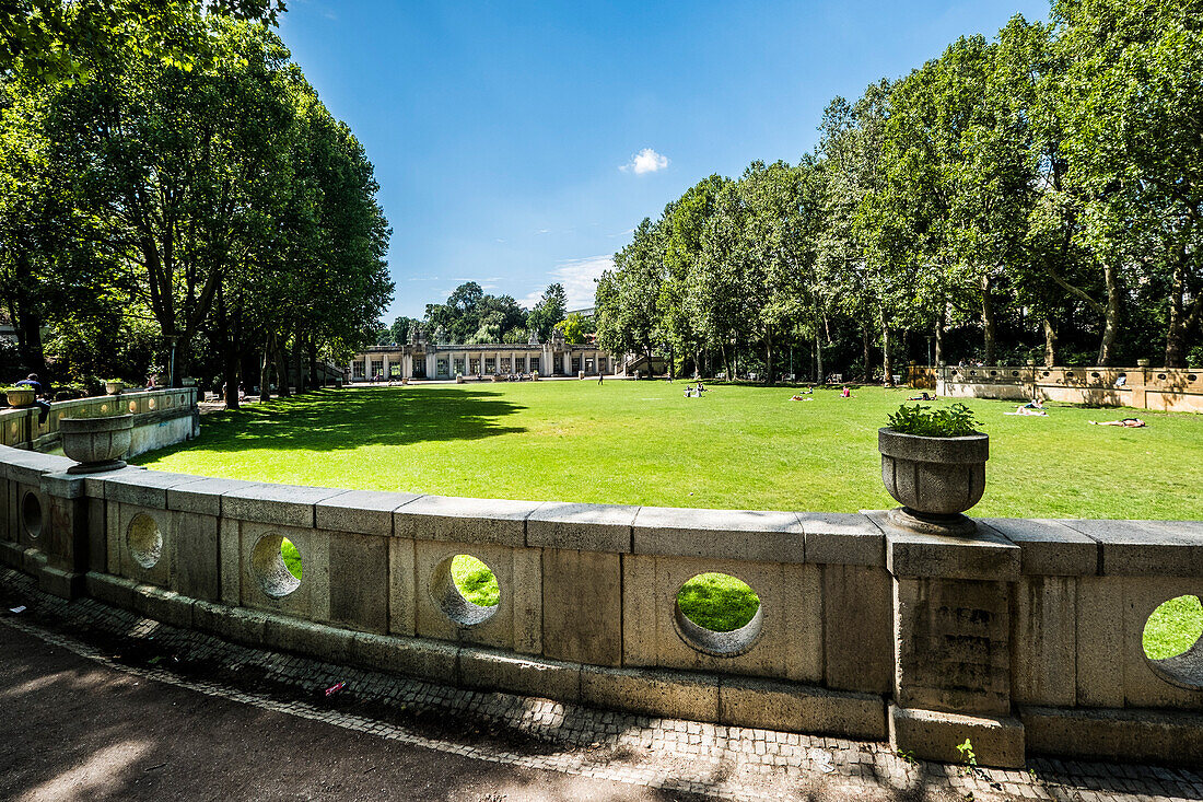 People in the Volkspark Schoeneberg-Wilmersdorf, Berlin, Germany