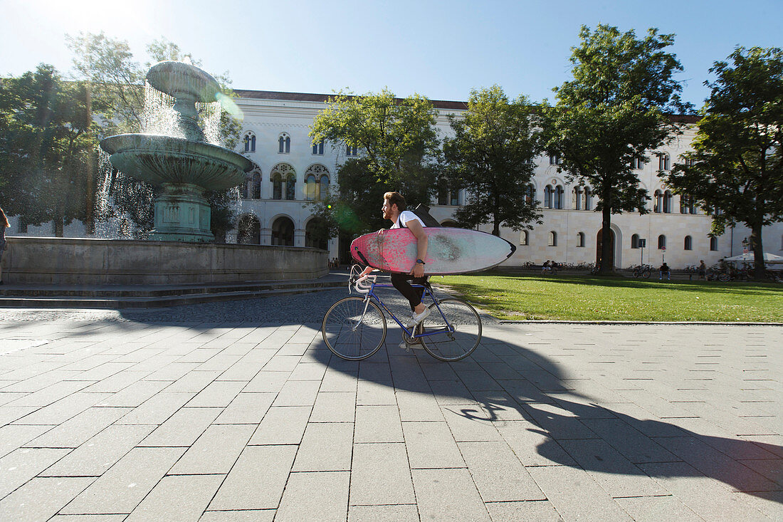 Surfer, Universität, München, Bayern, Deutschland