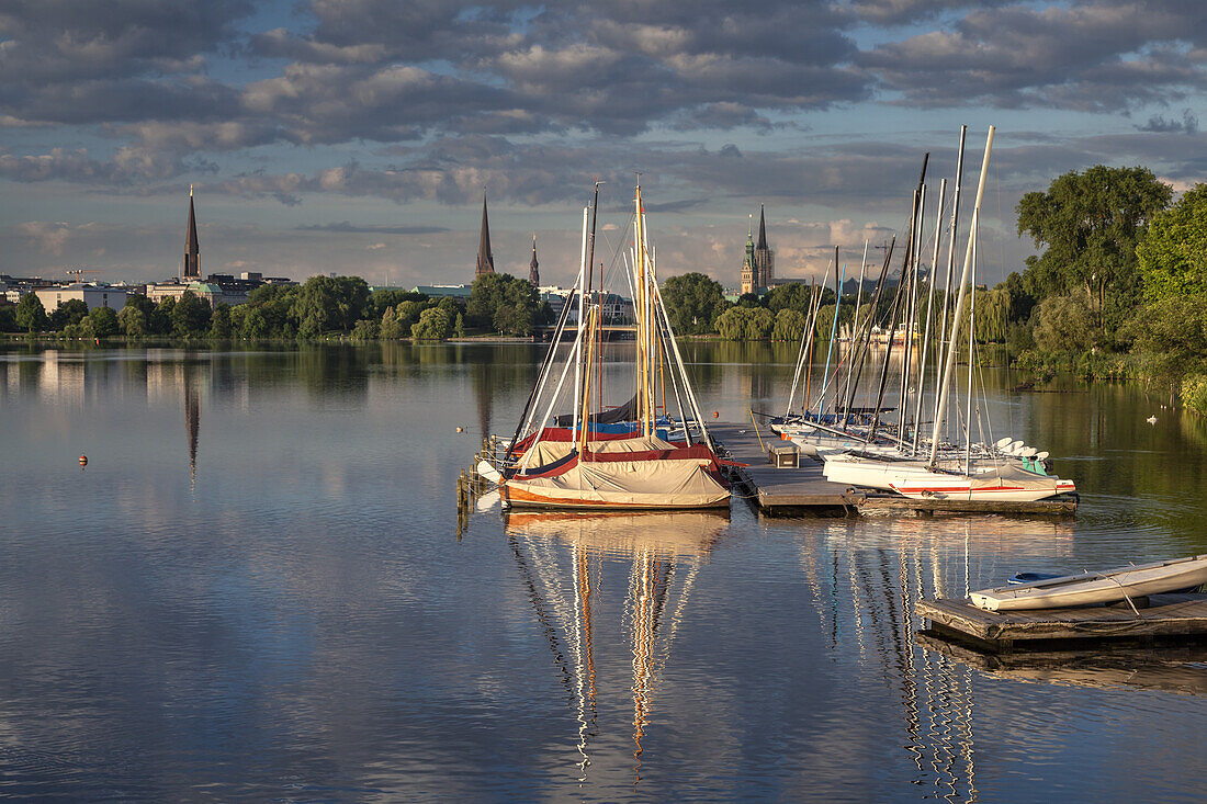 Sail boats at the Outer Alster, Hanseatic City of Hamburg, Northern Germany, Germany, Europe