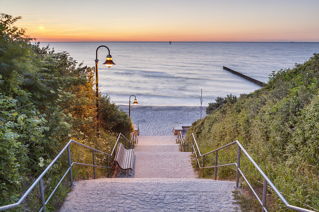 Path down to the beach in Nienhagen, Baltic Sea Coast, Mecklenburg-Western Pomerania, Northern Germany, Germany, Europe