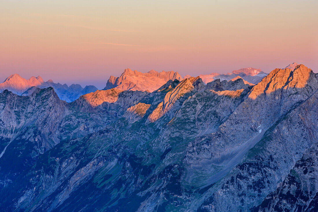 Wetterstein range with Zugspitze at sunrise, from Oestliche Karwendelspitze, Natural Park Karwendel, Karwendel range, Tyrol, Austria