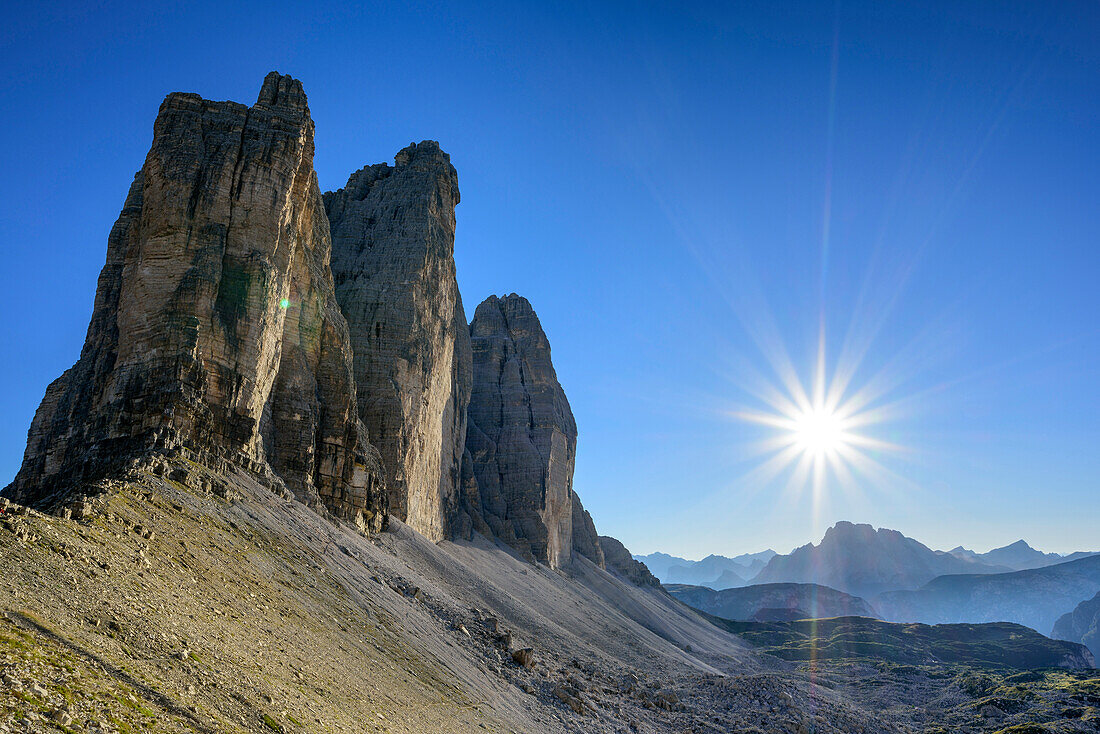 Drei Zinnen, vom Paternsattel, Sextener Dolomiten, Dolomiten, UNESCO Weltnaturerbe Dolomiten, Südtirol, Italien