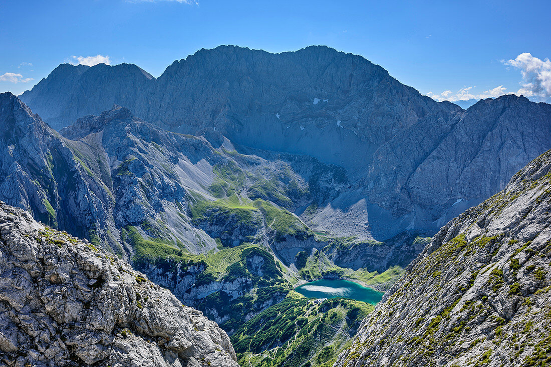 Griesspitzen und Drachensee, von der Ehrwalder Sonnenspitze, Mieminger Berge, Tirol, Österreich