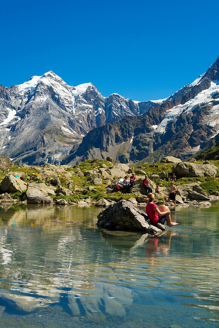 Lake Oberhorn, Mönch behind, Lauterbrunnen, Swiss Alps Jungfrau-Aletsch, Bernese Oberland, Canton of Bern, Switzerland