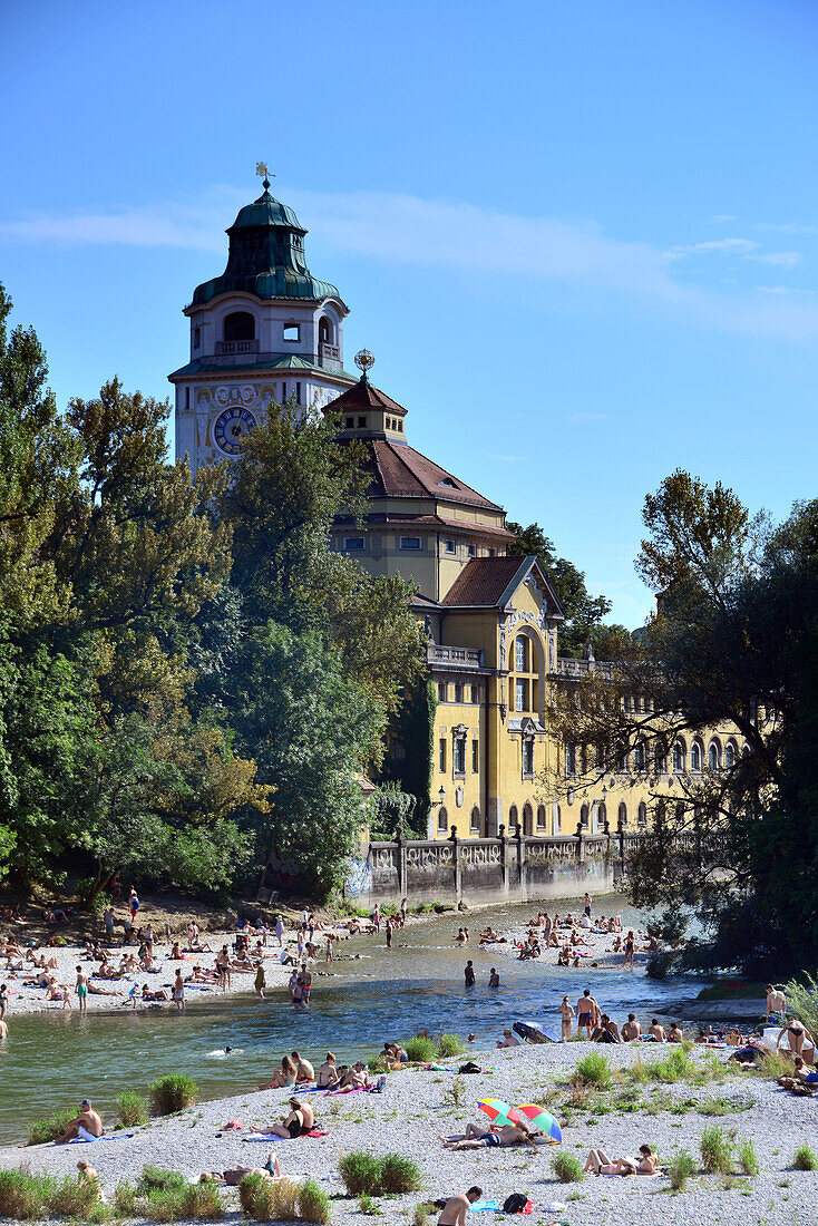 Bathing in summer at the Peoplesbath, Isar river, Munich, Bavaria, Germany