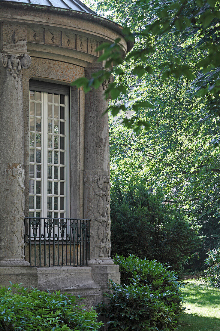 Bay of the former villa Pschorr, Moehlstr. 2, Bogenhausen, Munich, Bavaria, Germany