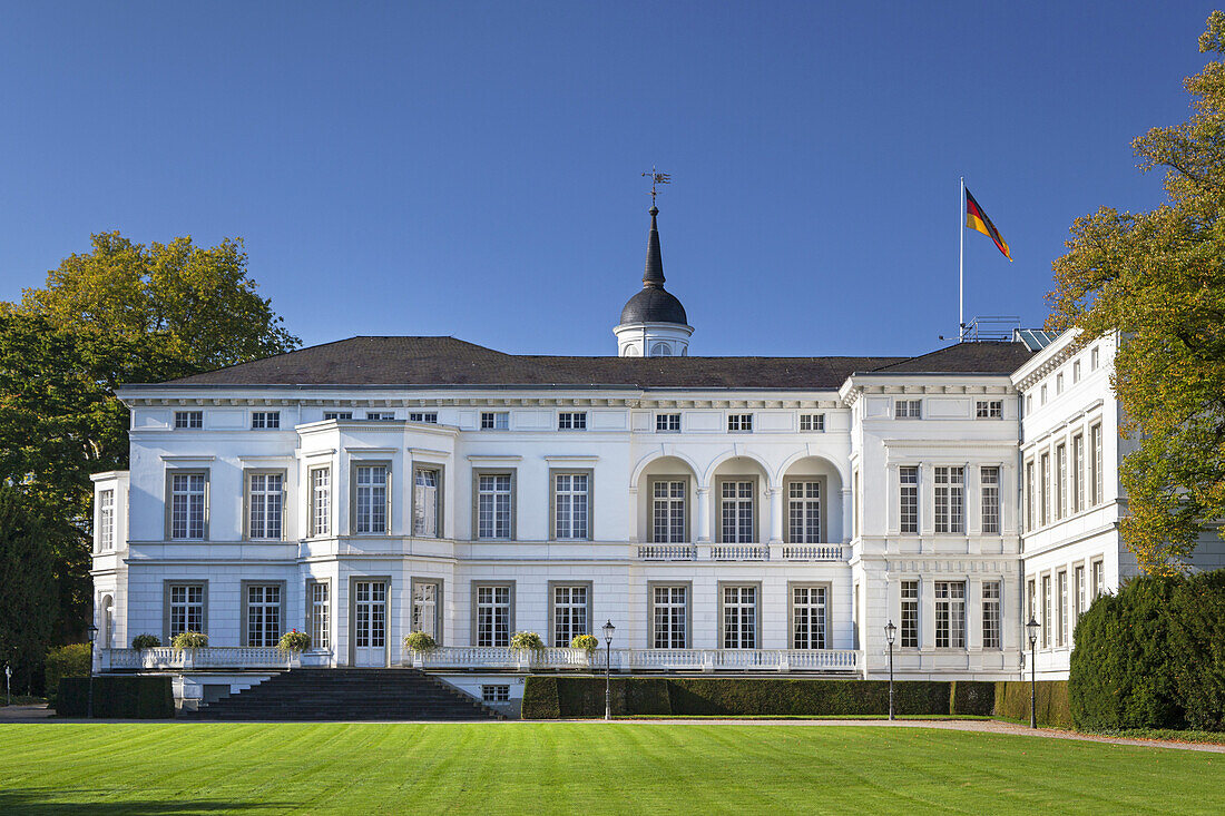 Palais Schaumburg in Bonn, Middle Rhine Valley, North Rhine-Westphalia, Germany, Europe