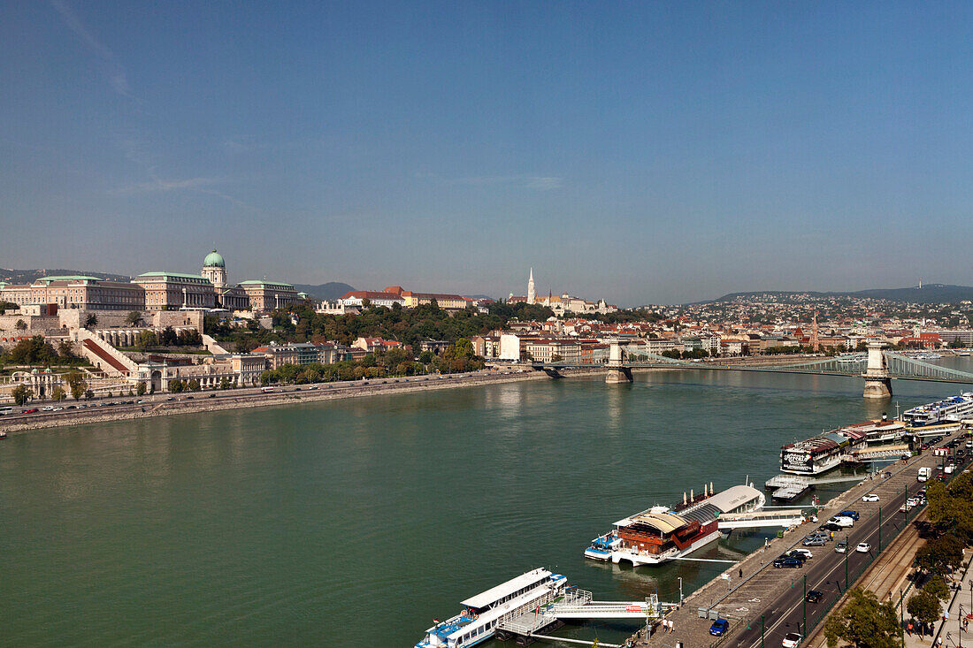 Blick über die Donau und Budapest, Ungarn