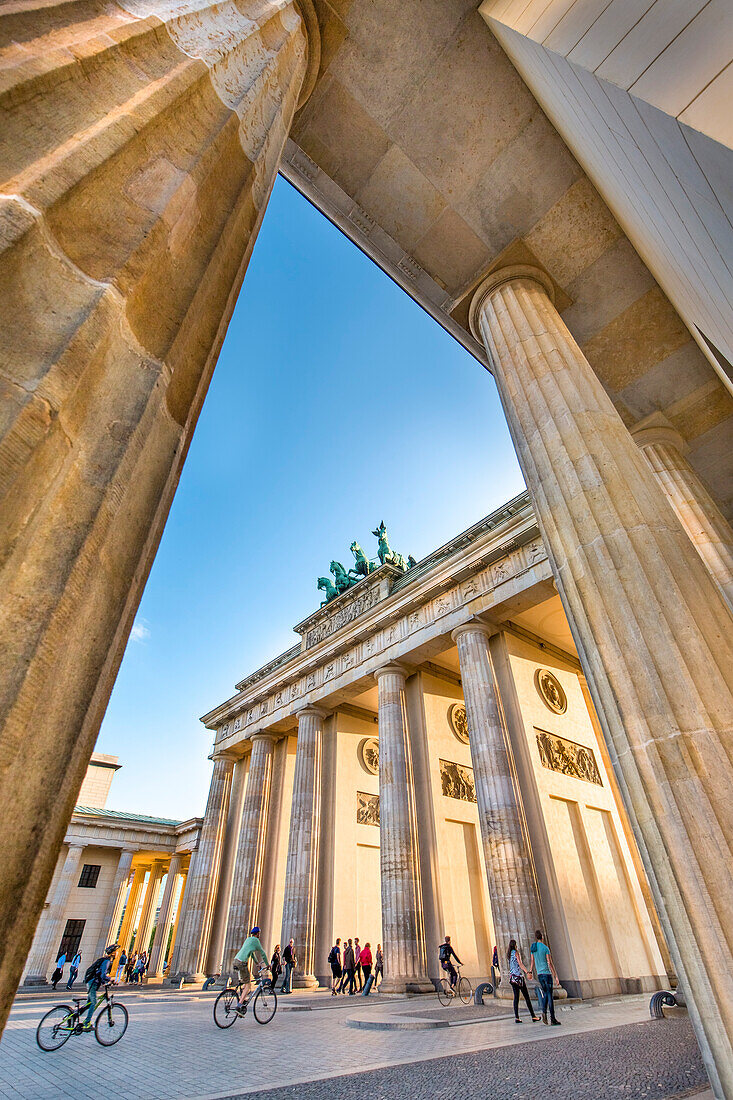 Brandenburg Gate, Pariser Platz, Berlin, Germany