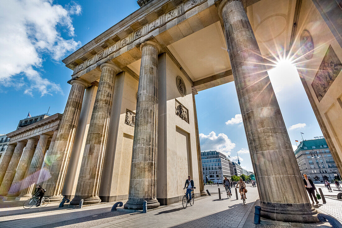 Brandenburg Gate, Pariser Platz, Berlin, Germany