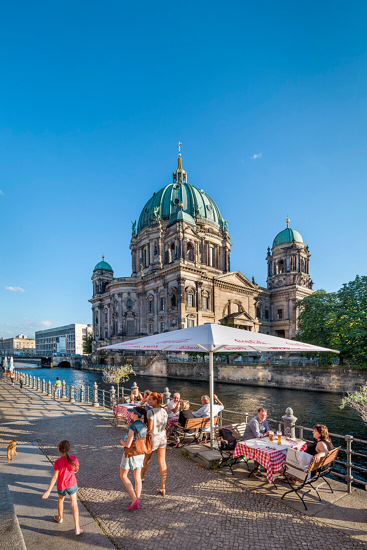 Restaurant, Dom, Museumsinsel, Mitte, Berlin, Deutschland