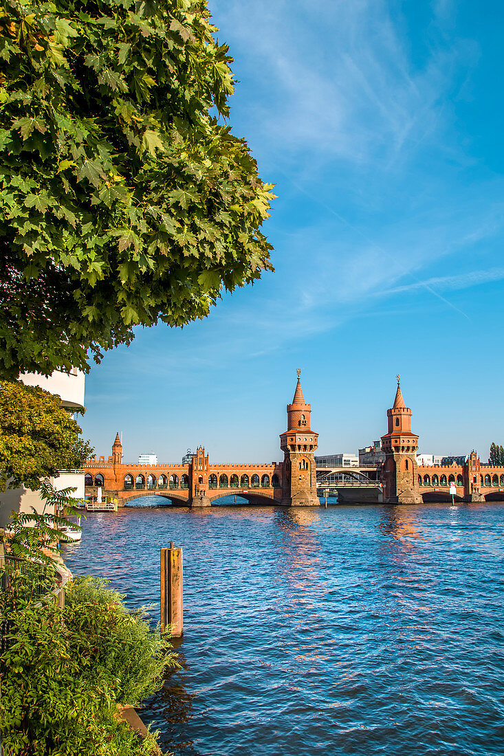 Oberbaum bridge, Friedrichshain-Kreuzberg, Berlin, Germany