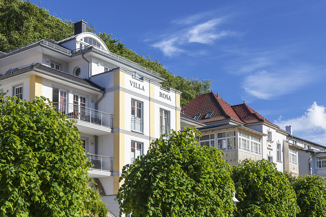 Villen im Ostseebad Sellin, Insel Rügen, Ostseeküste, Vorpommern, Mecklenburg-Vorpommern, Norddeutschland, Deutschland, Europa