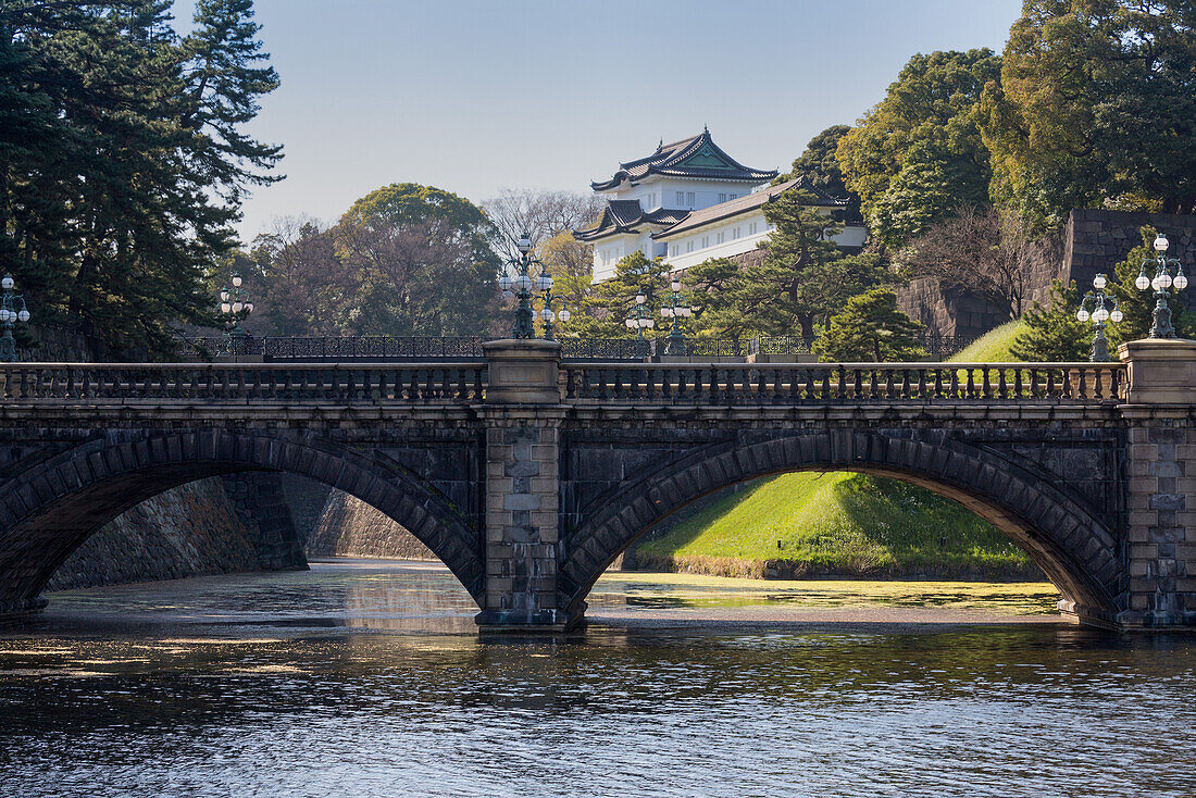 Brücke und der historische Kaiserpalast, Tokio, Japan, Asien