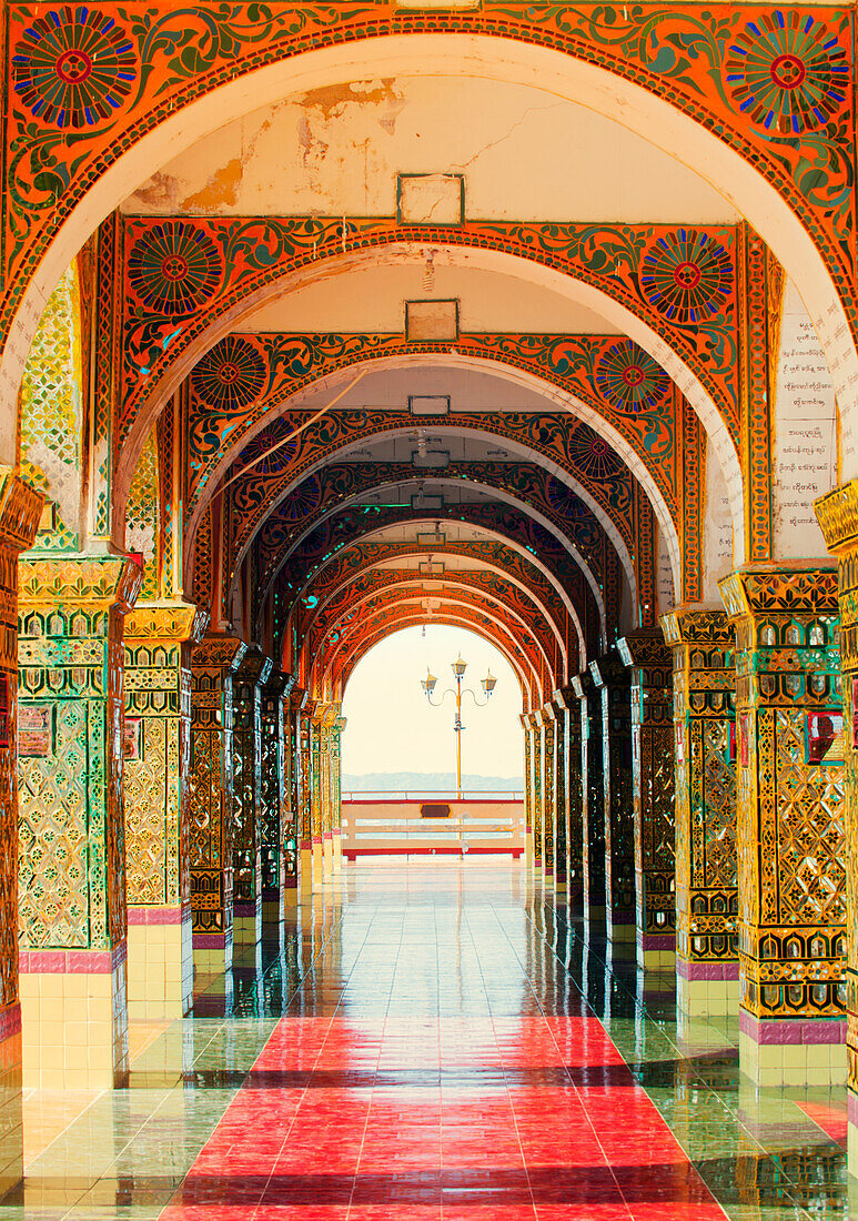 Sutaungpyei Pagode, Mandalay Hill, Myanmar (Burma), Asien