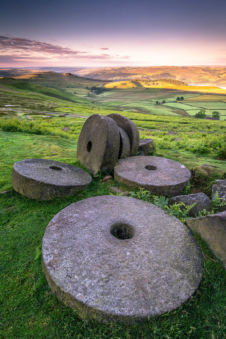 Stanage Edge millstones at sunrise, Peak District National Park, Derbyshire, England, United Kingdom, Europe