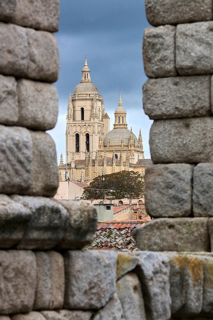 Aqueduct, Cathedral, Segovia, Castilla Leon, Spain, Europe