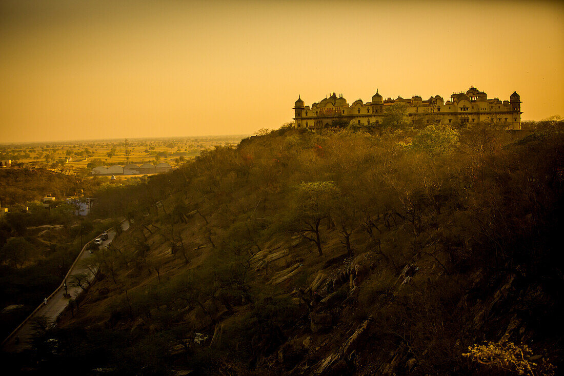 Hilltop ruins at sunset, Mathura, Uttar Pradesh, India, Asia