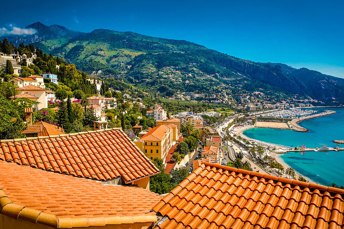 City view of medieval Menton, Alpes-Maritimes, Cote d'Azur, Provence, French Riviera, France, Mediterranean, Europe