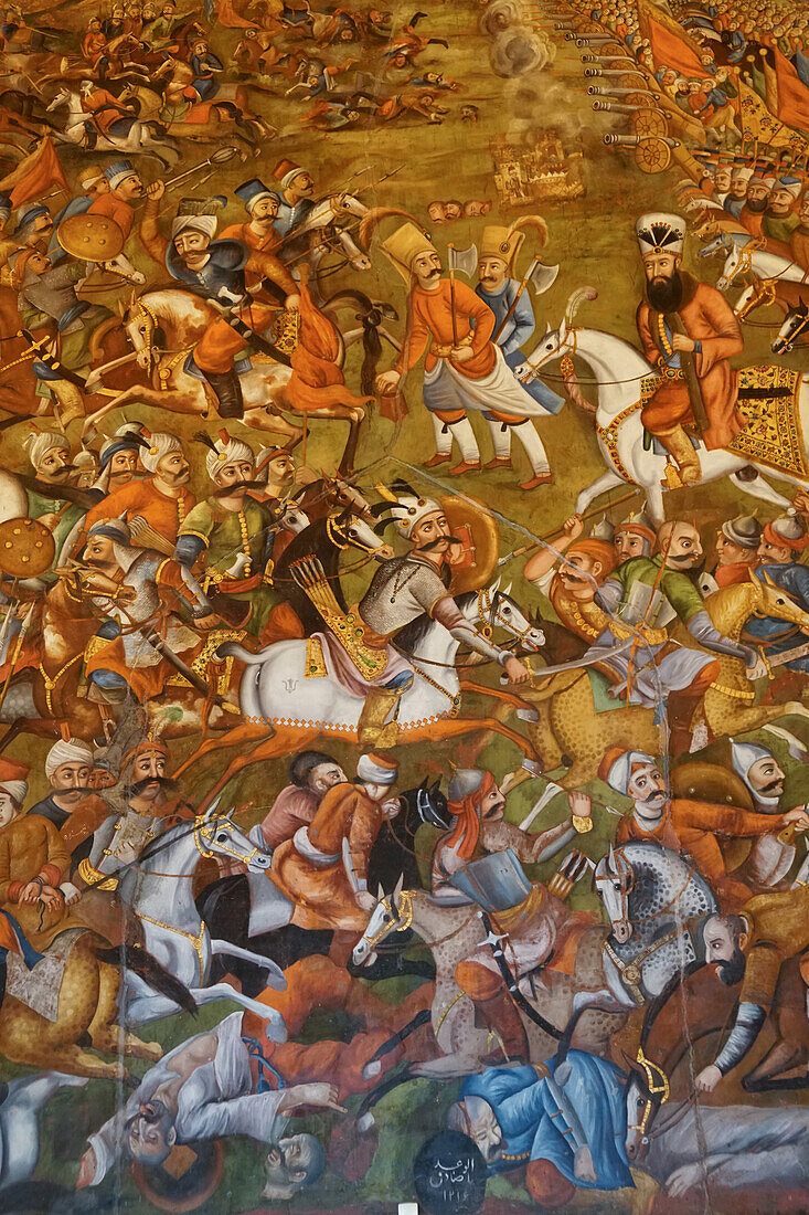 Mural of Battle of Chaldoran 1518 AD, Chehel Sotun (Chehel Sotoun) (40 Columns) Palace, Isfahan, Iran, Middle East