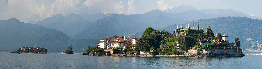 Isola Bella and Isola dei Pescatori, Borromean Islands, Lake Maggiore, Piedmont, Italian Lakes, Italy, Europe