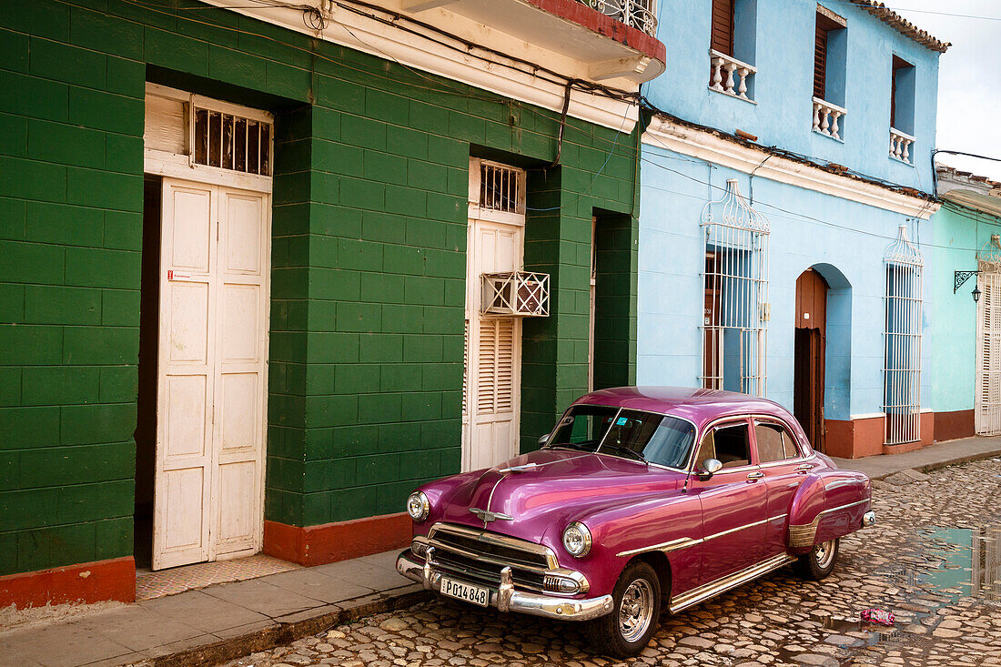 Old American vintage car, Trinidad, Sancti Spiritus Province, Cuba, West Indies, Caribbean, Central America