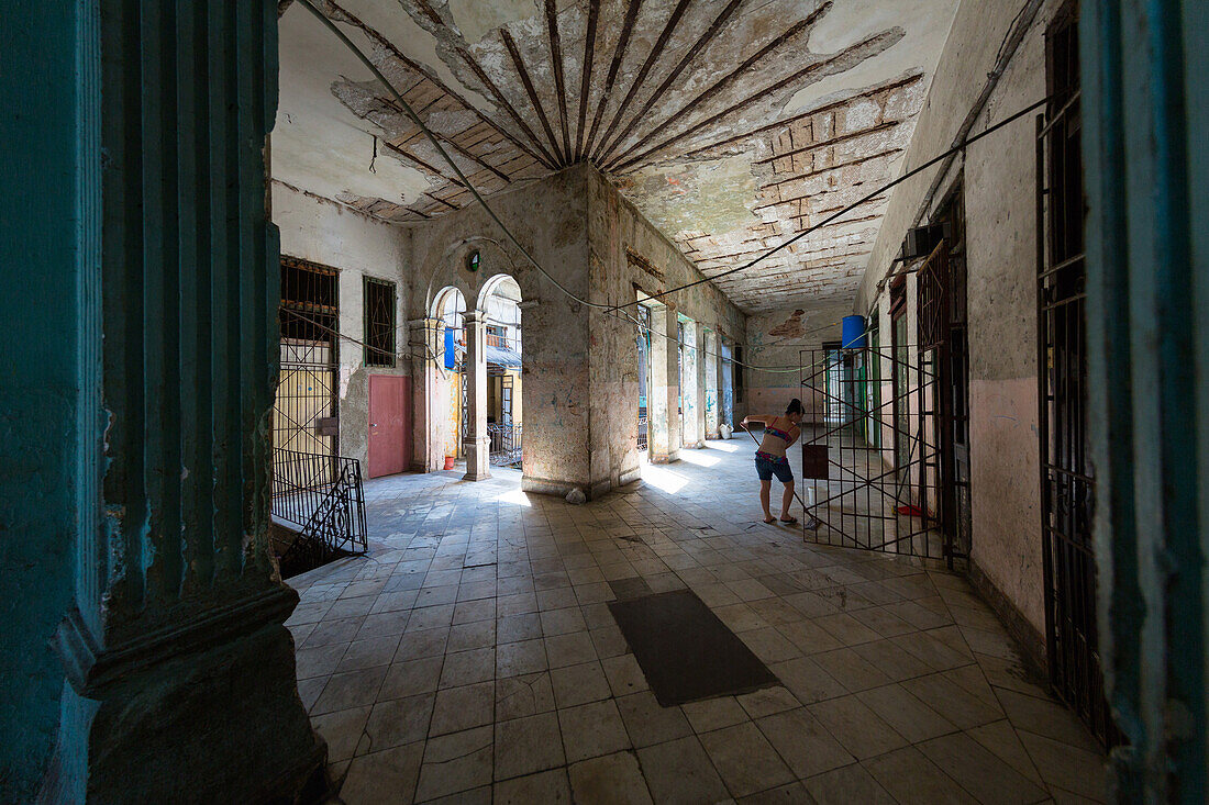 Eine Hausetage in La Habana Vieja, Havana, Kuba