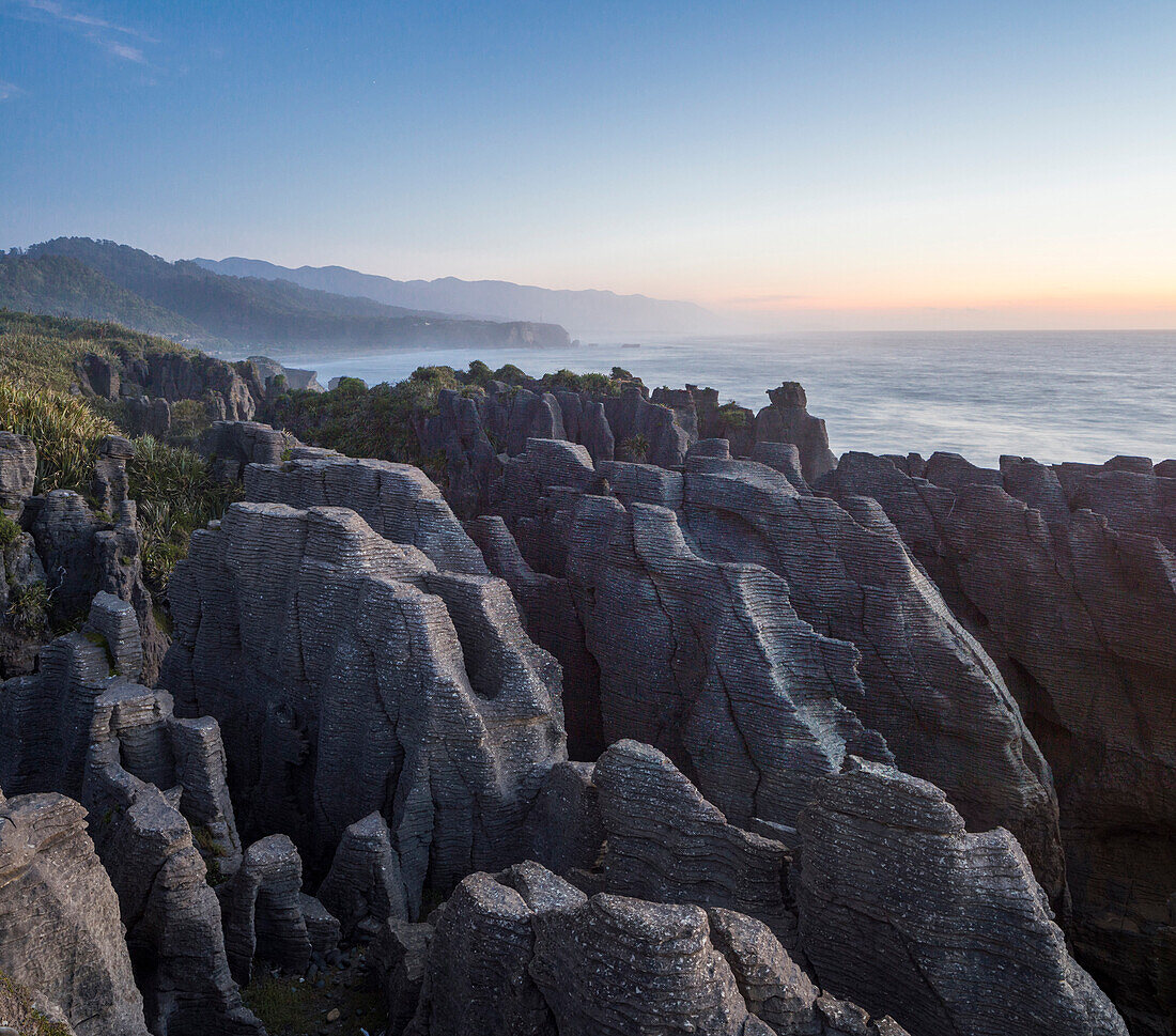 Rocky coast, Pancake Rocks, Paparoa-Nationalpark, West Coast, South Island, Tasman Sea, New Zealand, Oceania