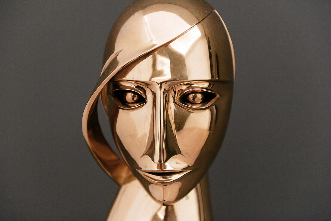 Rudolf Belling, Head in Brass, 1925, Lenbachhaus, Munich, Germany