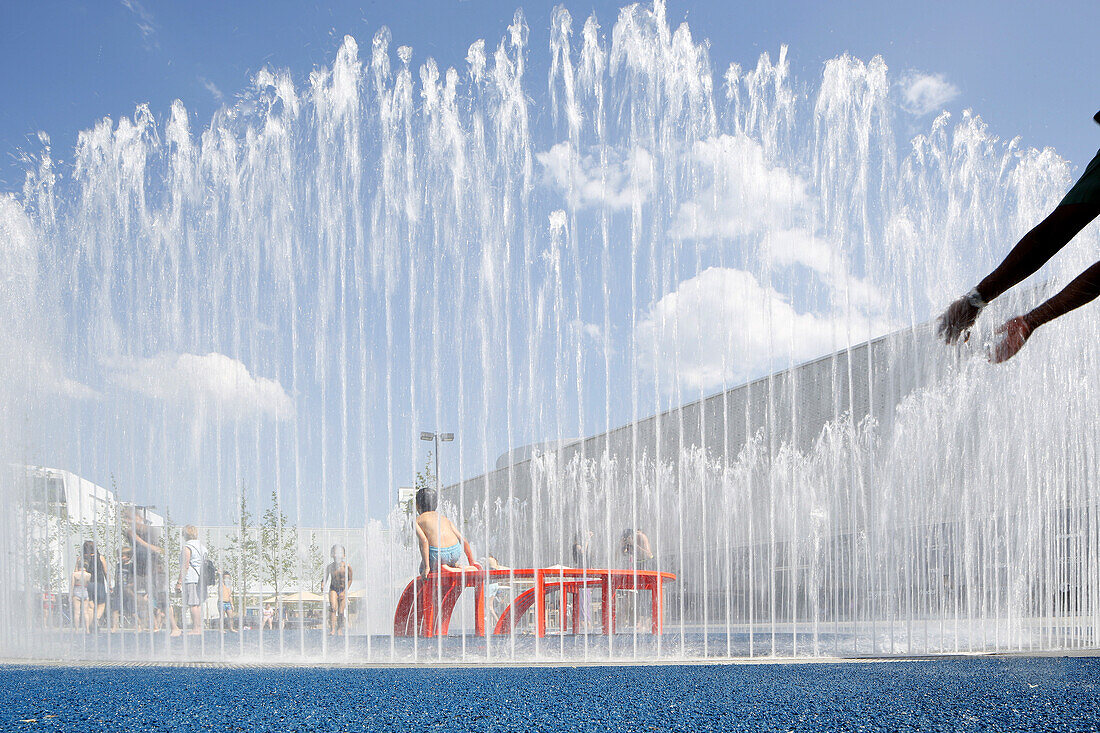 Fountain, Pasing Arcaden shopping mall, Pasing, Munich, Upper Bavaria, Bavaria, Germany