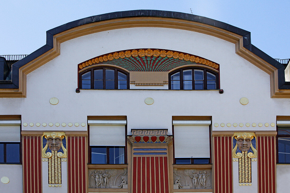 Detail der Fassade in der Römerstrasse 11 von Henry Helbig und Ernst Haiger, Schwabing, München, Oberbayern, Bayern, Deutschland