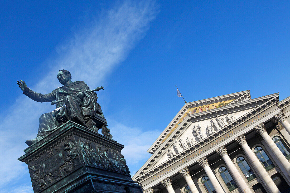 Statue of Max-Joseph with the facade of the National theatre, Opera, Munich, Upper Bavaria, Bavaria, Germany