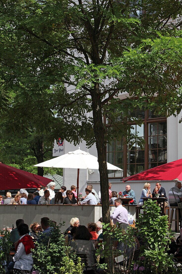 Terrace of restaurant der Pschorr, Viktualienmarkt, Munich, Upper Bavaria, Bavaria, Germany