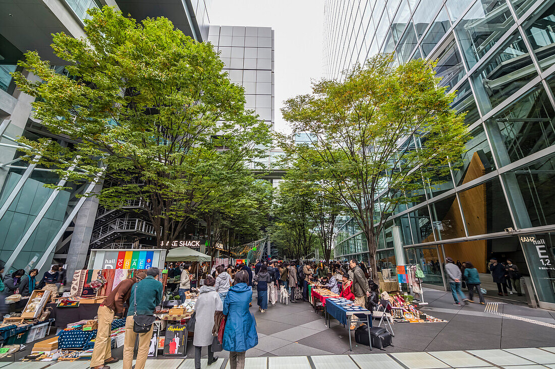 Oedo Antikmarkt am Tokyo International Forum, Chiyoda-ku, Tokio, Japan