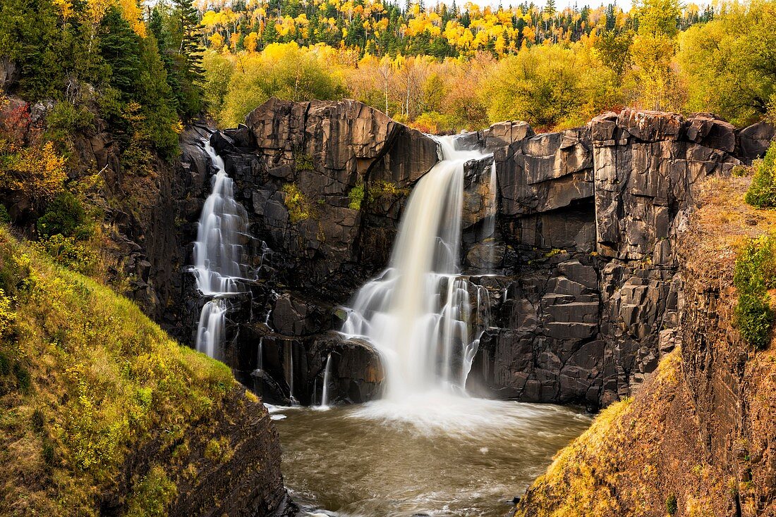 High Falls of the Pigeon River at Grand Portage State Park in autumn.