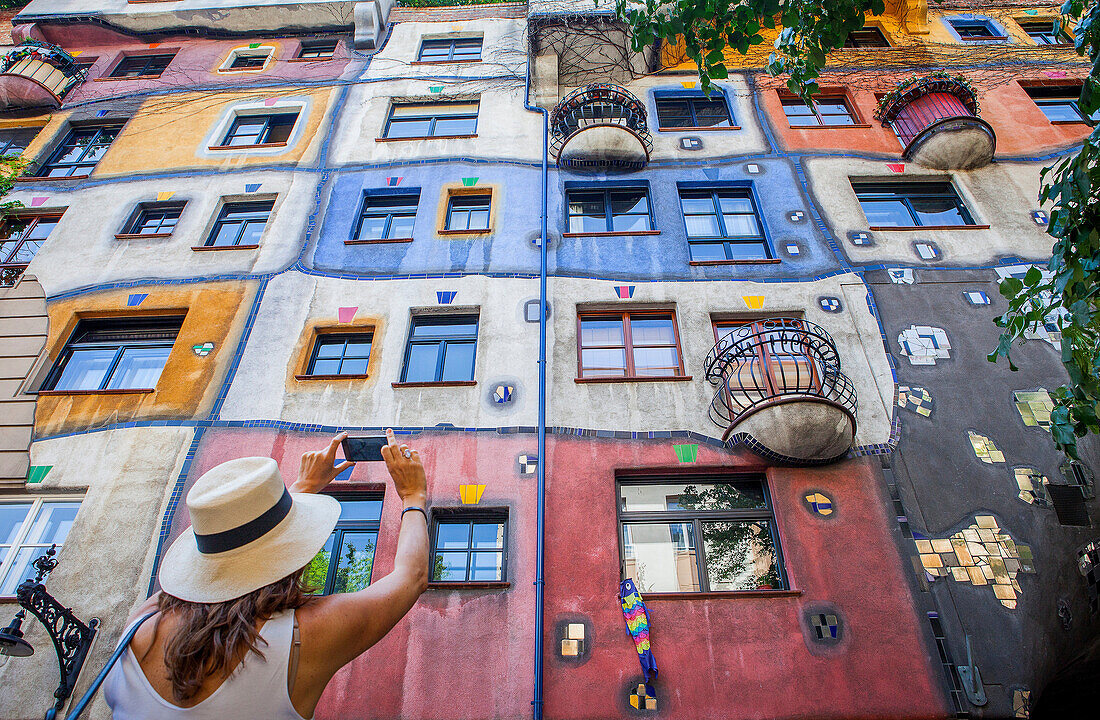 Hundertwasser Haus a residential apartment building designed by Friedensreich Hundertwasser, Vienna, Austria.