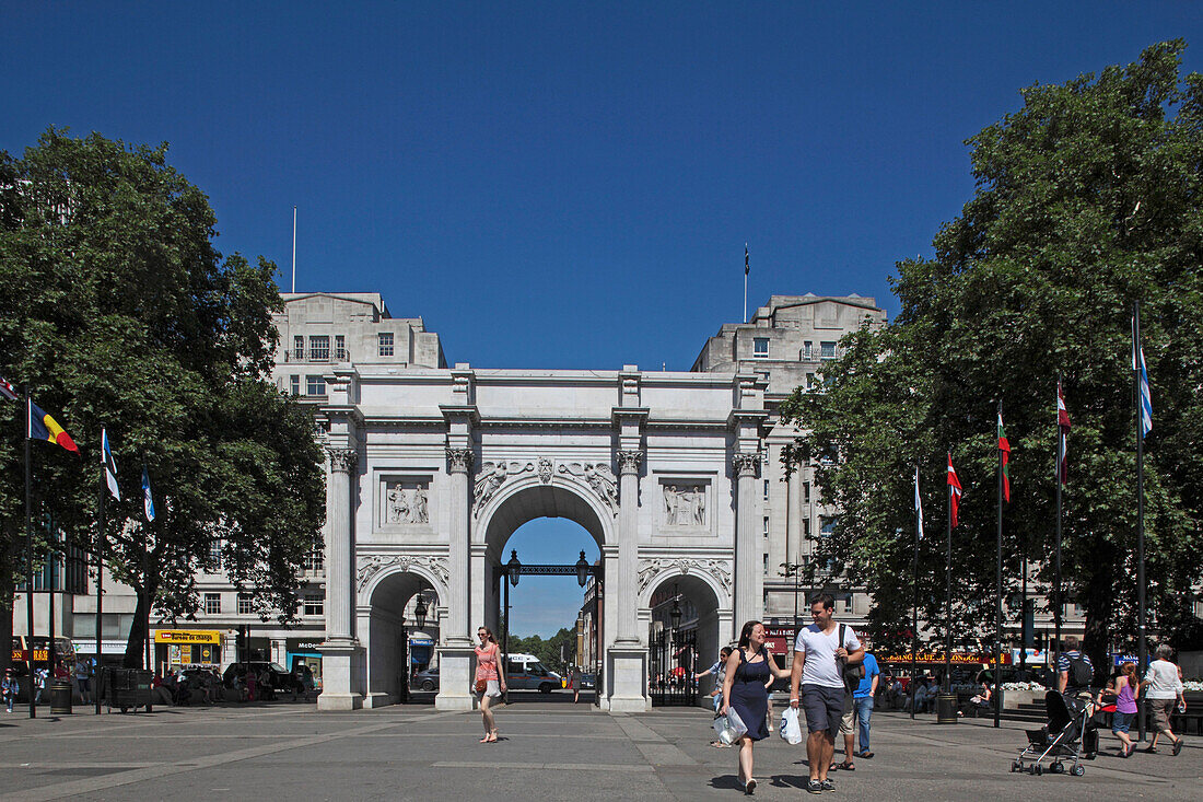 Marble Arch, Oxford Street, London, England