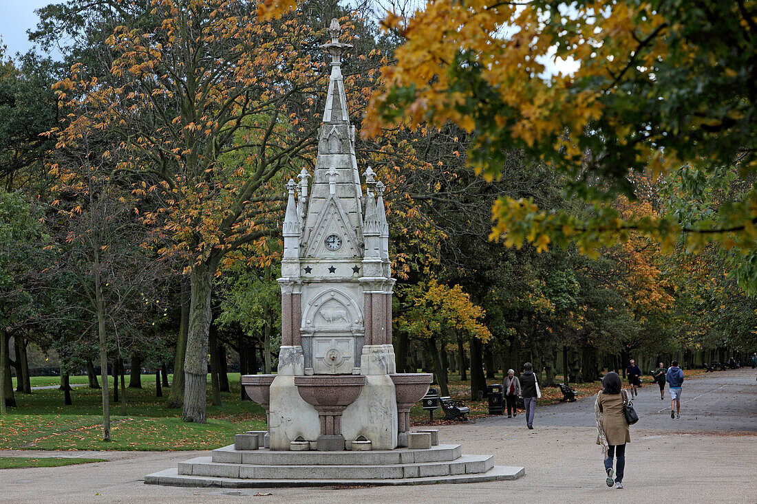 Ready Money Drinking Fountain, Regent's Park, Marylebone, London, England