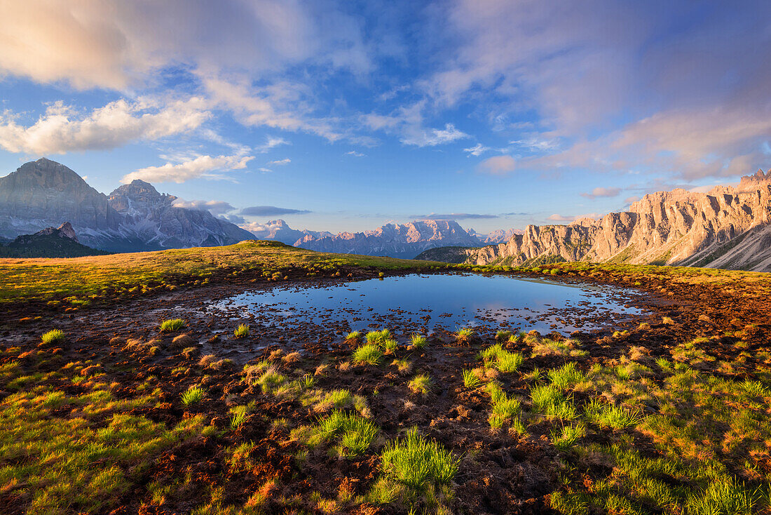 Passo Giau, Monte Cristallo, Formin, Meadow, Dolomites, Alps, Italy, Europe