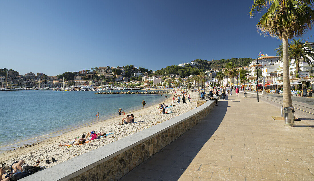 Promenade in Port de Soller, Majorca, Baleares, Spain