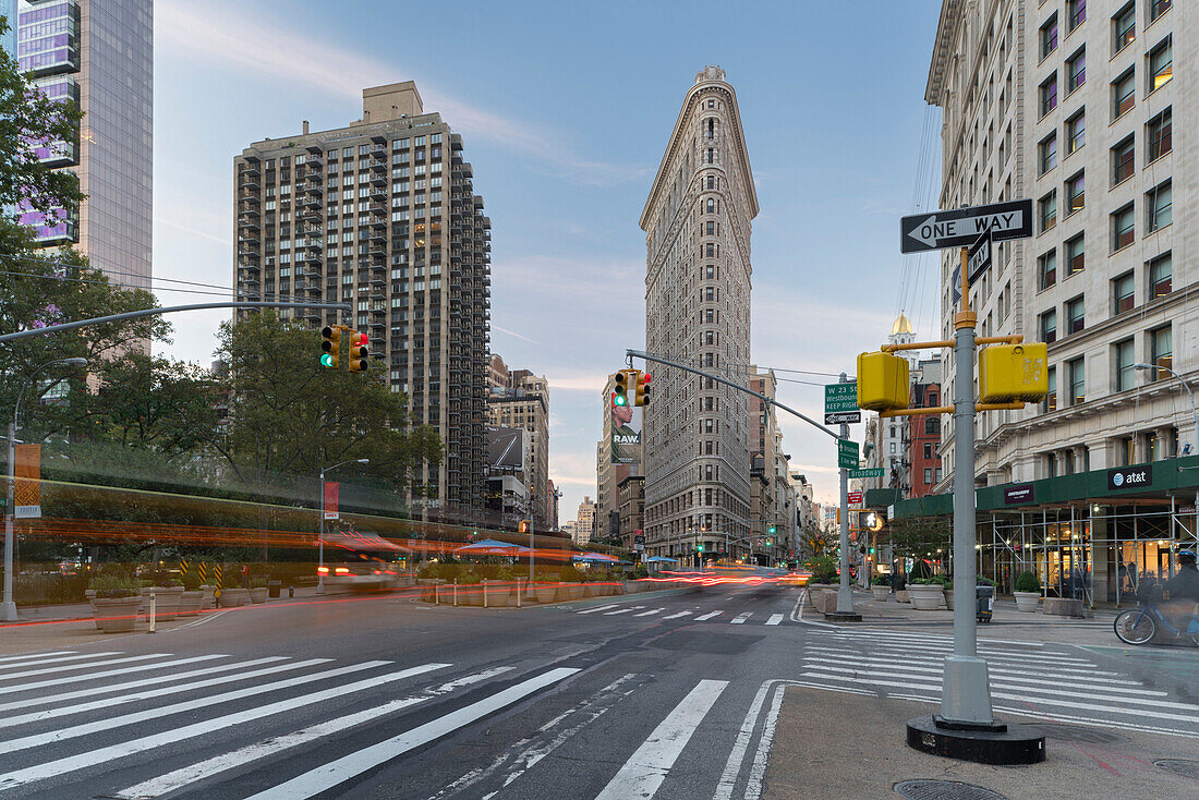 Flatiron Building, 5th Avenue, Manhattan, New York City, USA