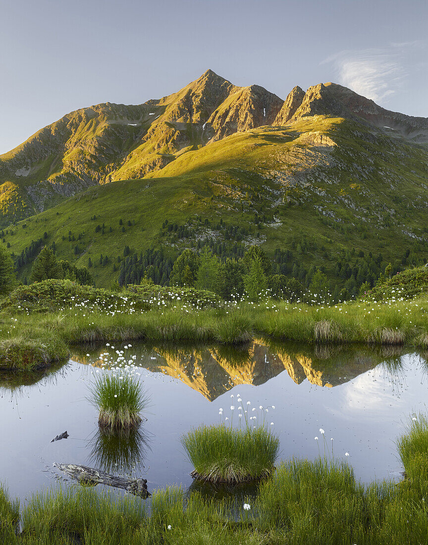 Blick vom Hirschbichl ins Defereggental, Kahorn (2692m), Hohe Tauern, Osttirol, Tirol, Österreich