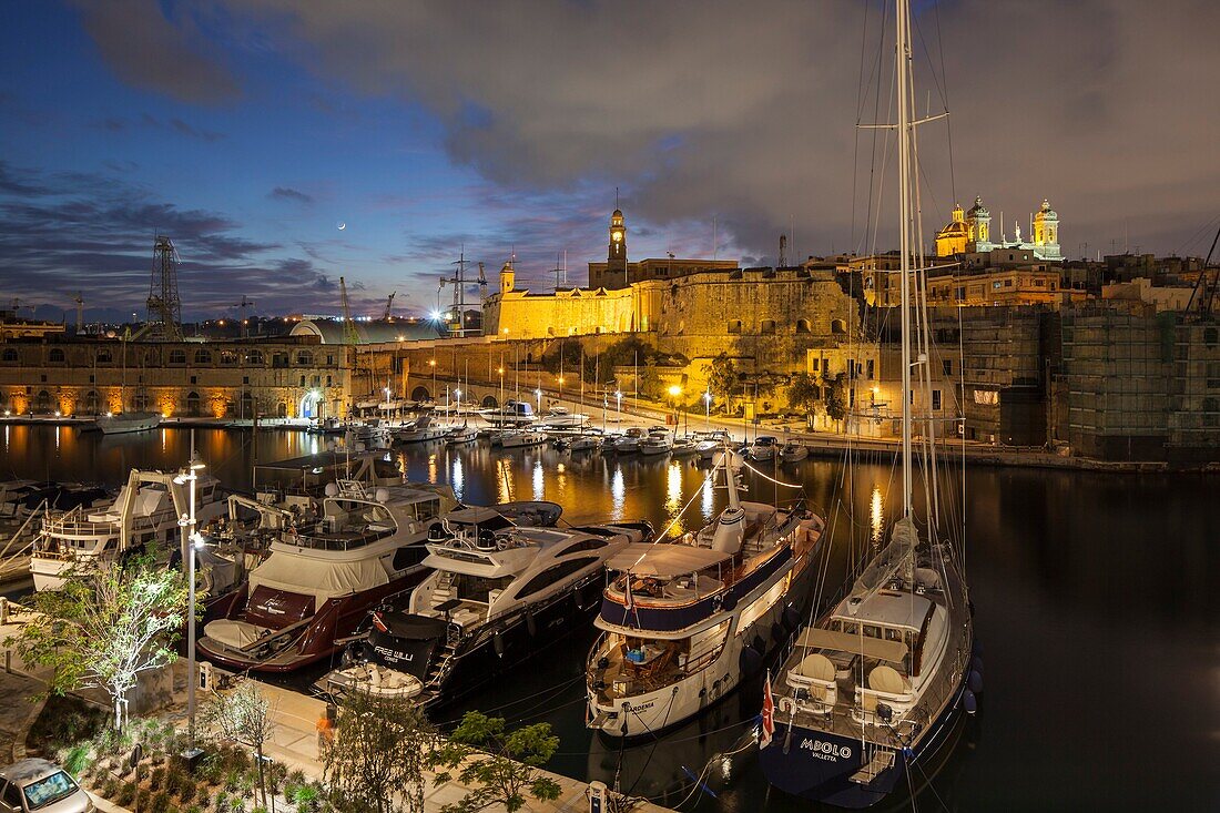 Night falls at Vittoriosa Yacht Marina, Birgu, Malta.