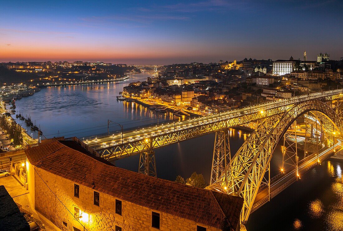 Evening at Luiz I Bridge in Porto.