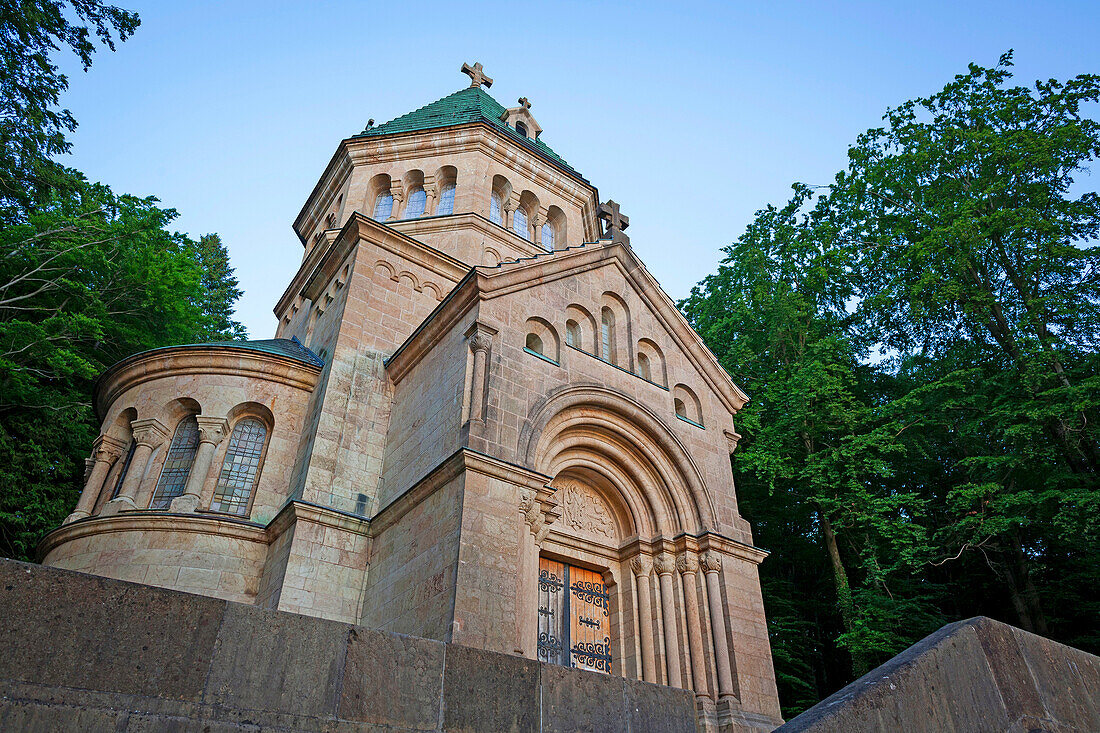 Votive Chapel, site where King Ludwig II of Bavaria was found dead. Lake Starnberg. Upper Bavaria. Germany.