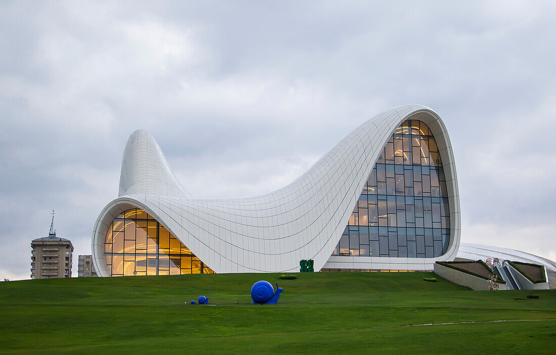 'Heydar Aliyev Center; Baku, Azerbaijan'