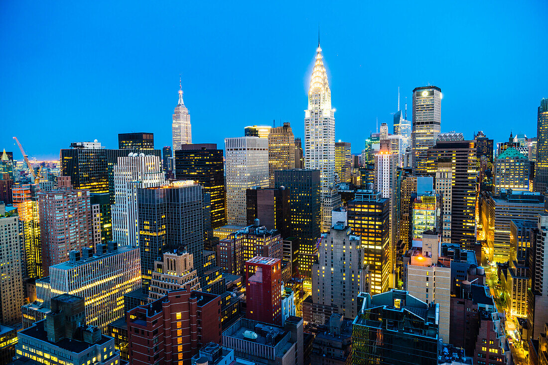 Manhattan skyline, Empire State Building and Chrysler Building, New York City, United States of America, North America