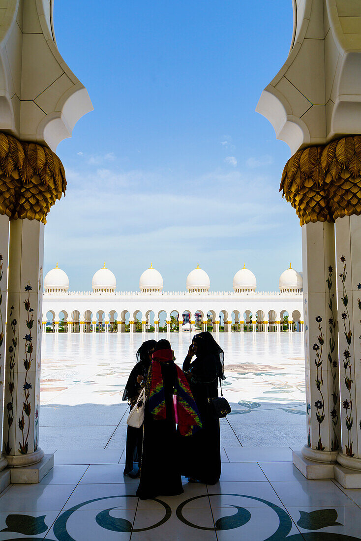 Sheikh Zayed Grand Mosque, Abu Dhabi, United Arab Emirates, Middle East